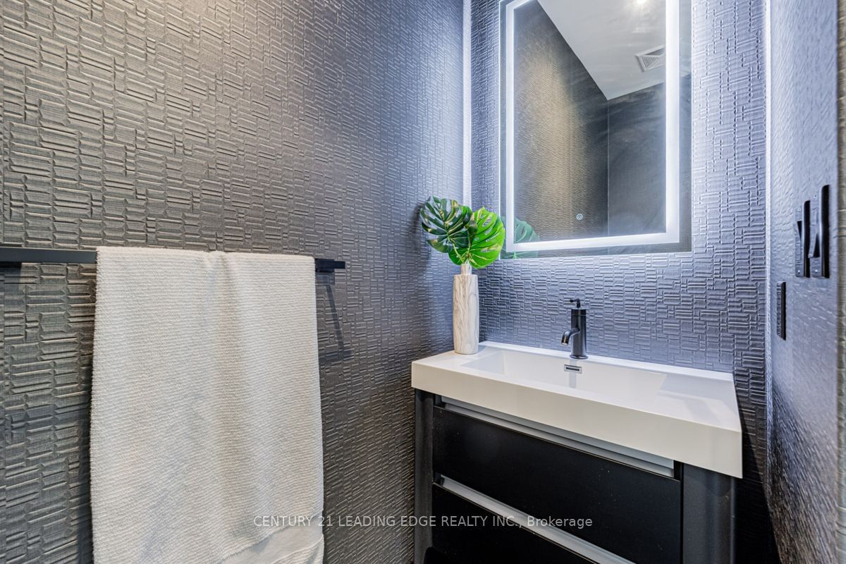 39 QUEENS Quay E, unit 1211 for sale - image #16