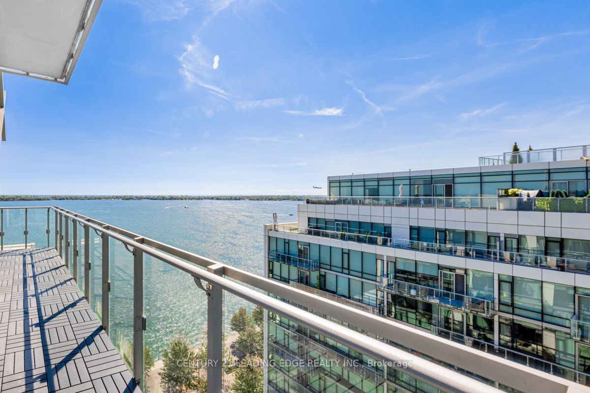 39 QUEENS Quay E, unit 1211 for sale