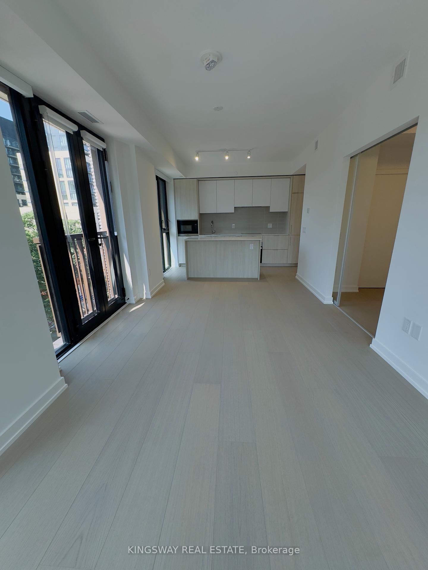 123 PORTLAND St, unit 511 for rent - image #12