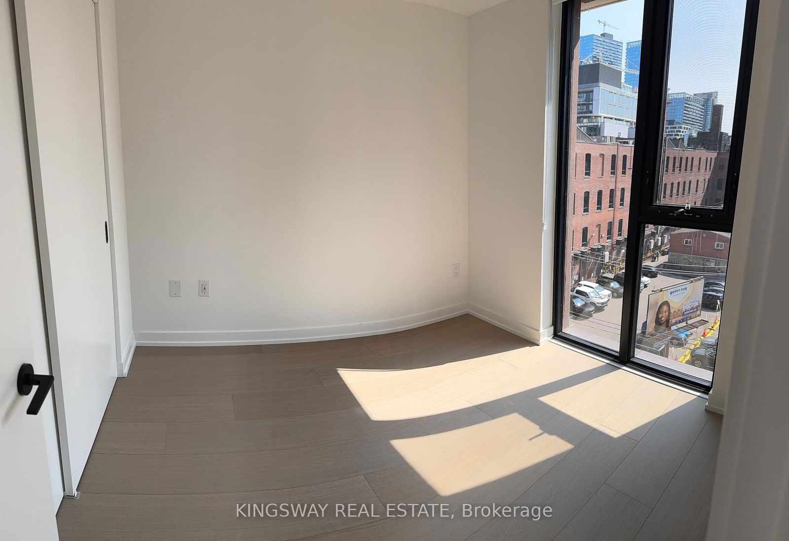 123 PORTLAND St, unit 511 for rent