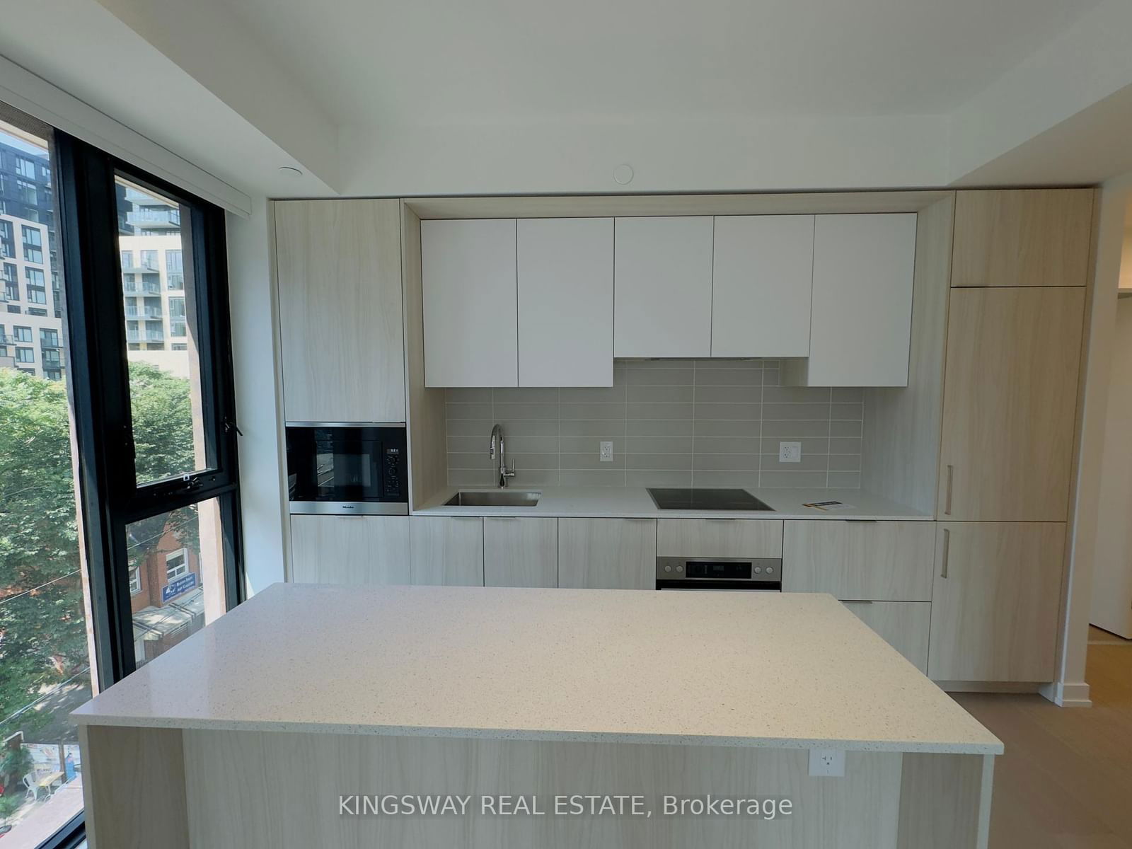 123 PORTLAND St, unit 511 for rent - image #5