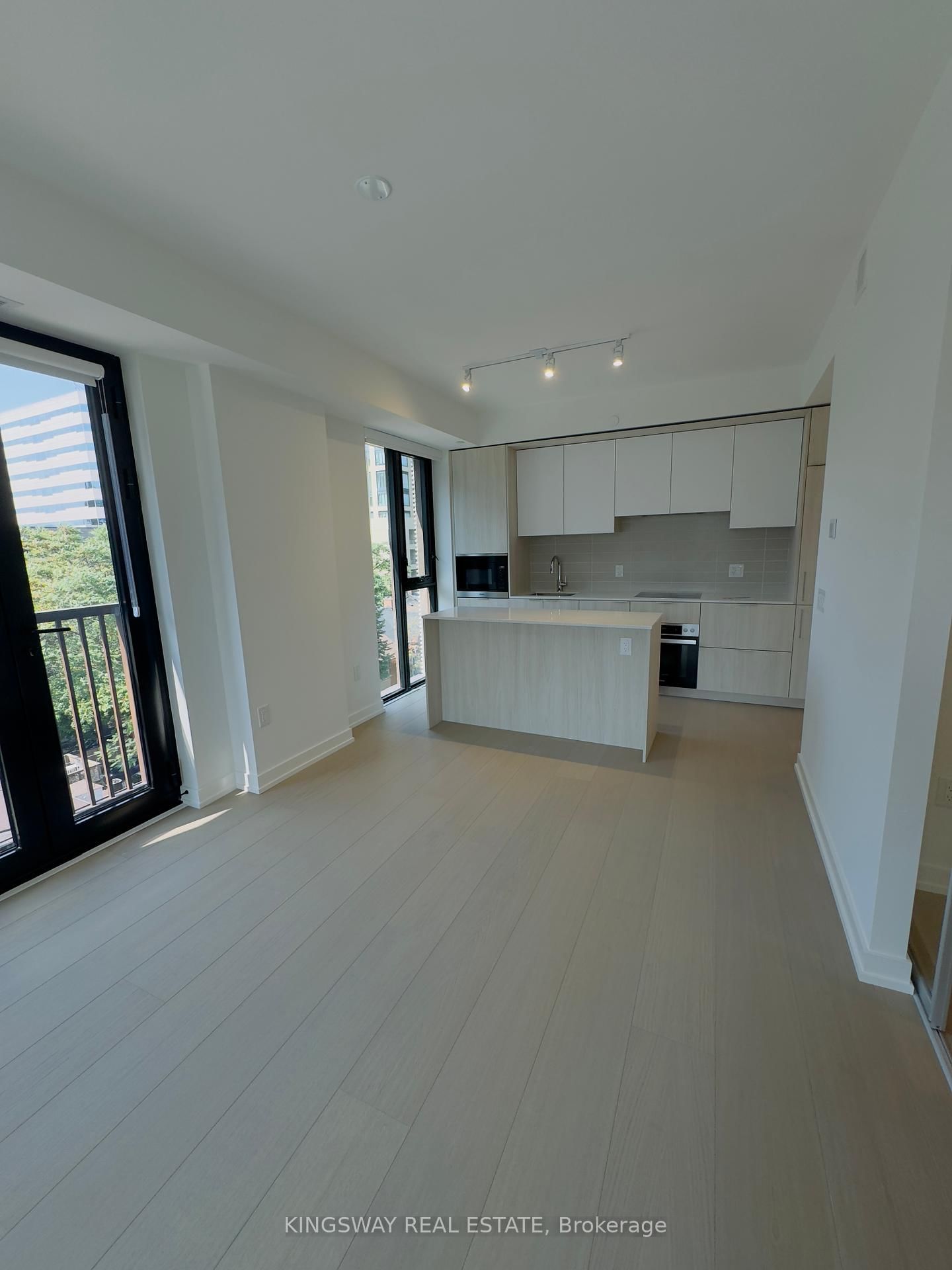 123 PORTLAND St, unit 511 for rent - image #7