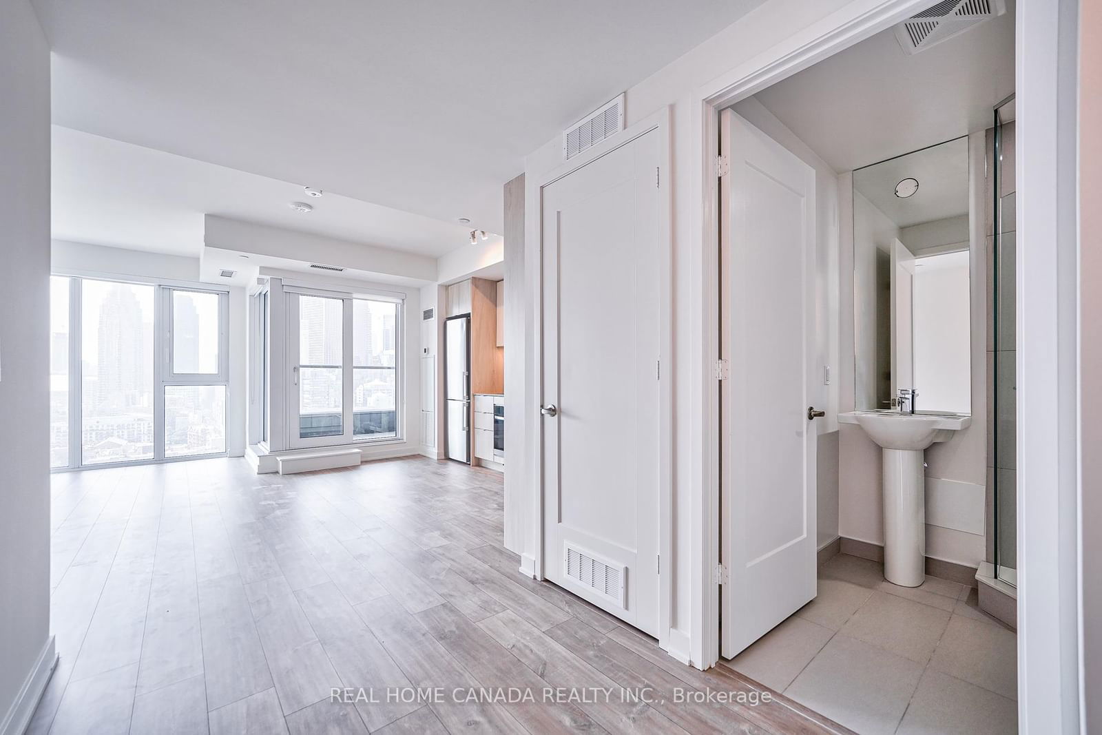 135 Lower Sherbourne St, unit 2427 W for rent - image #12