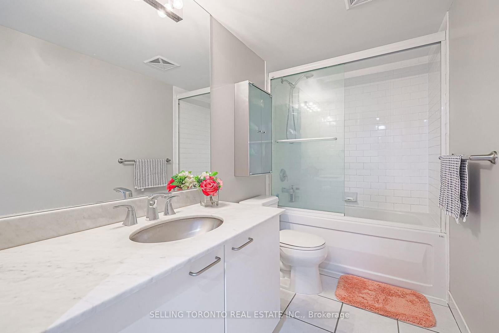 22 Wellesley St E, unit 2101 for sale - image #11