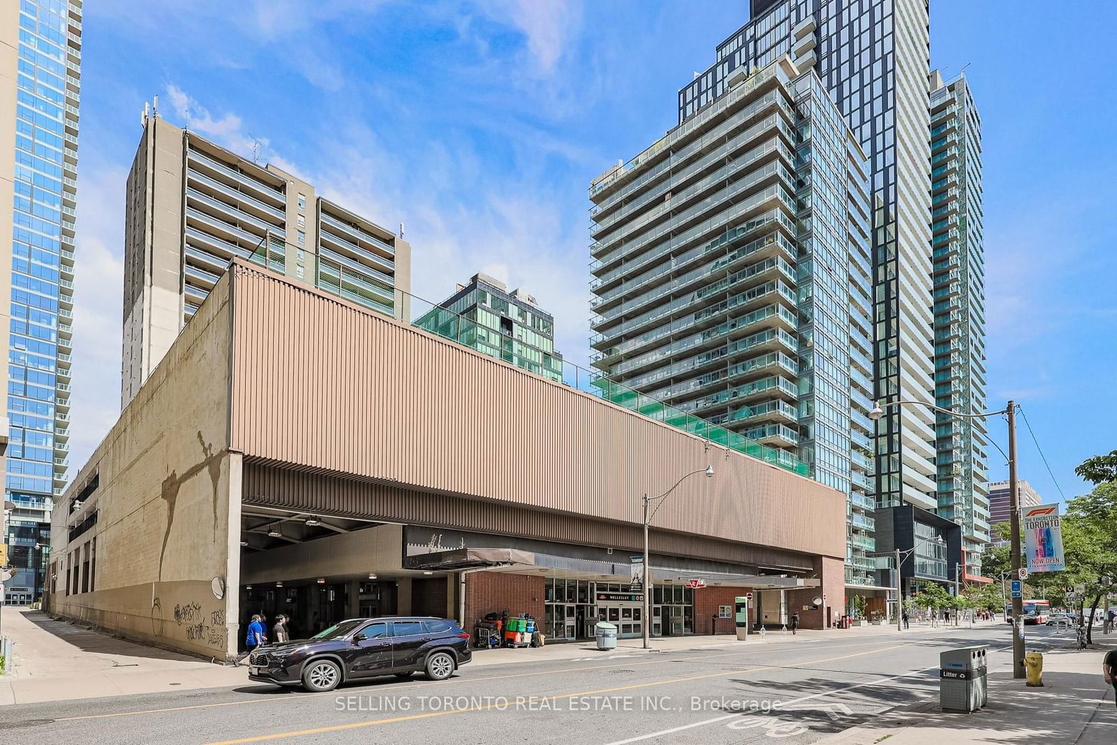 22 Wellesley St E, unit 2101 for sale - image #3