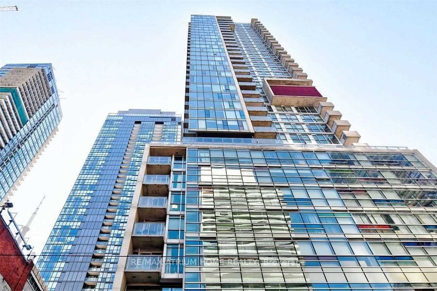 375 King St W, unit Ph3507 for rent - image #2