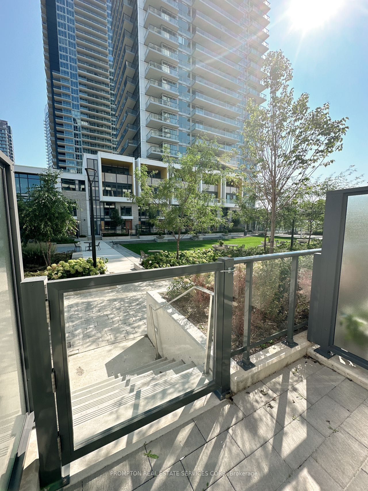 27 McMahon Dr, unit TH108 for sale - image #37