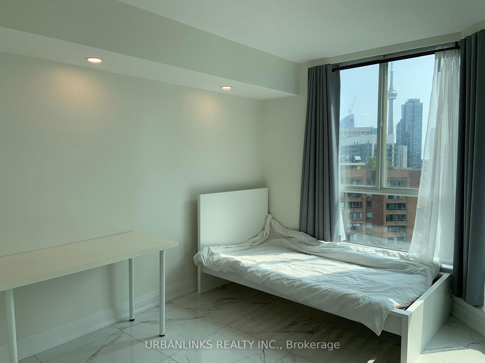 38 Elm St, unit 2812 for rent - image #4