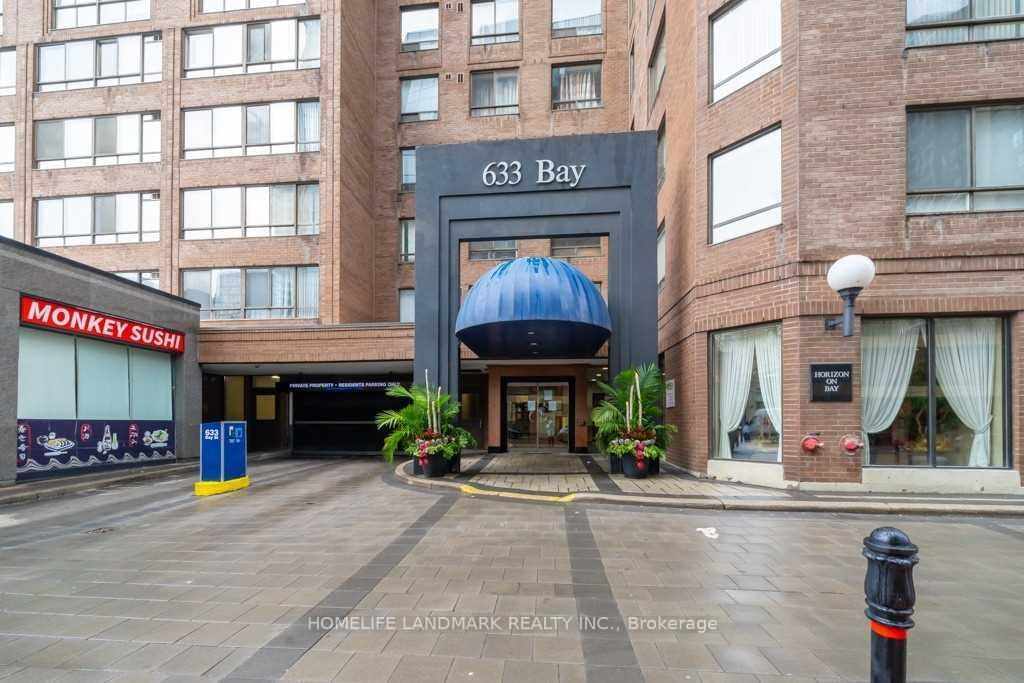 633 Bay St, unit 2621 for rent - image #2