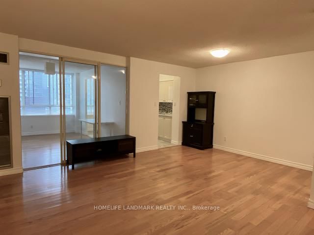 633 Bay St, unit 2621 for rent - image #3