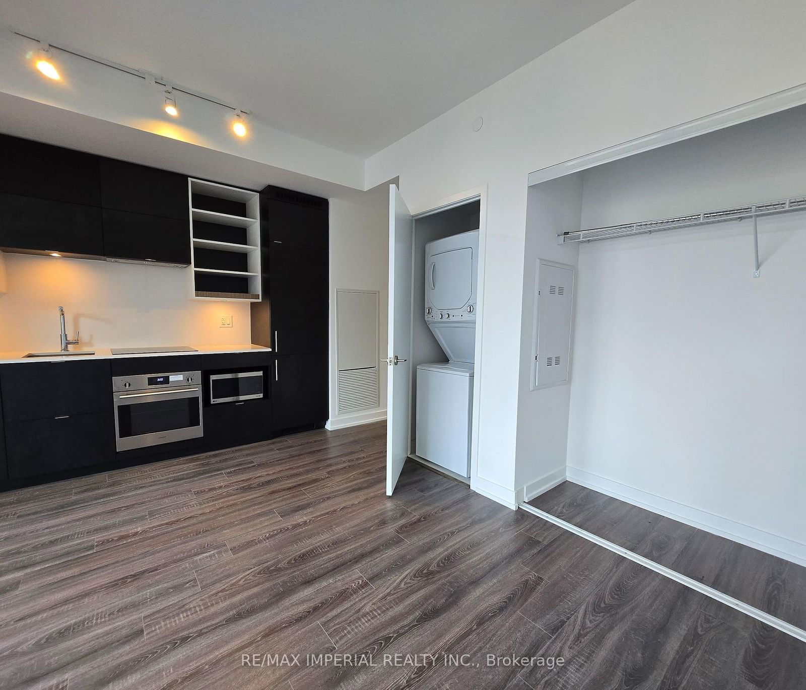 20 Edward St, unit 1501 for rent - image #11