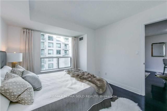 188 Doris Ave, unit 1102 for rent