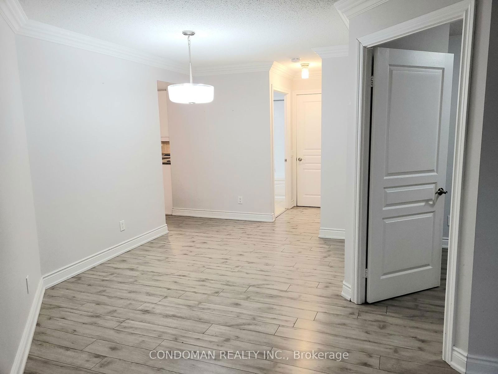 15 Northtown Way, unit 622 for rent - image #4