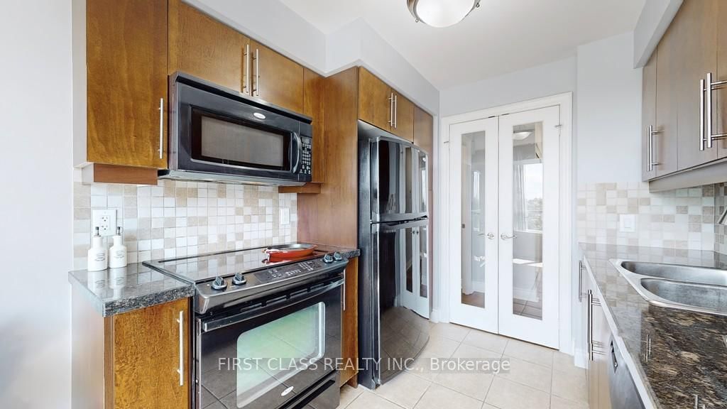 25 Greenview Ave, unit 527 for sale