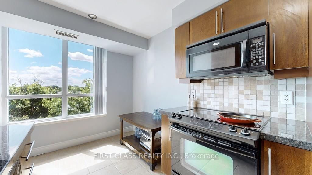 25 Greenview Ave, unit 527 for sale - image #12