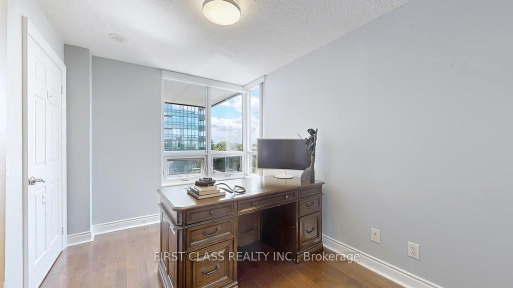 25 Greenview Ave, unit 527 for sale - image #23