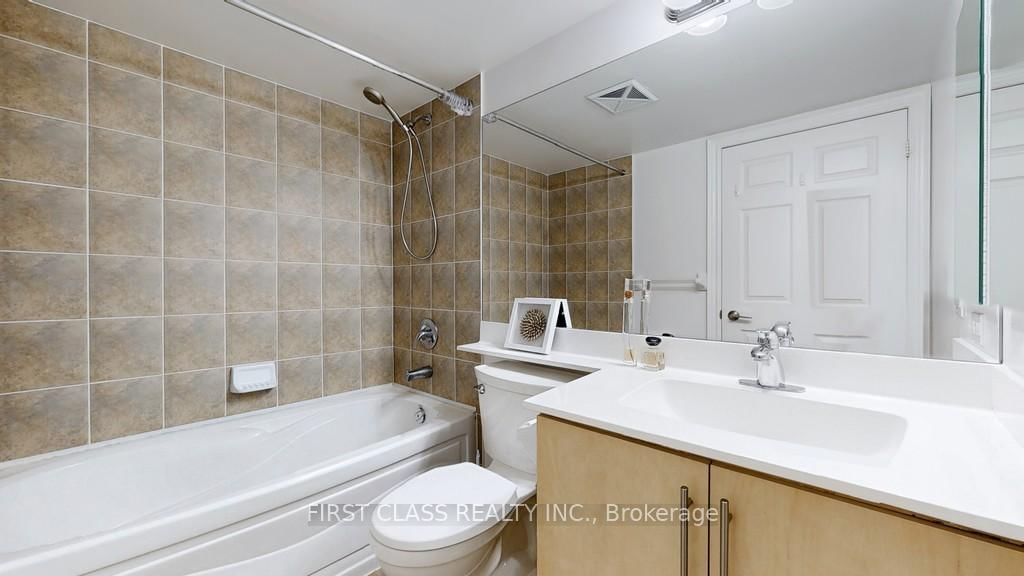 25 Greenview Ave, unit 527 for sale - image #24