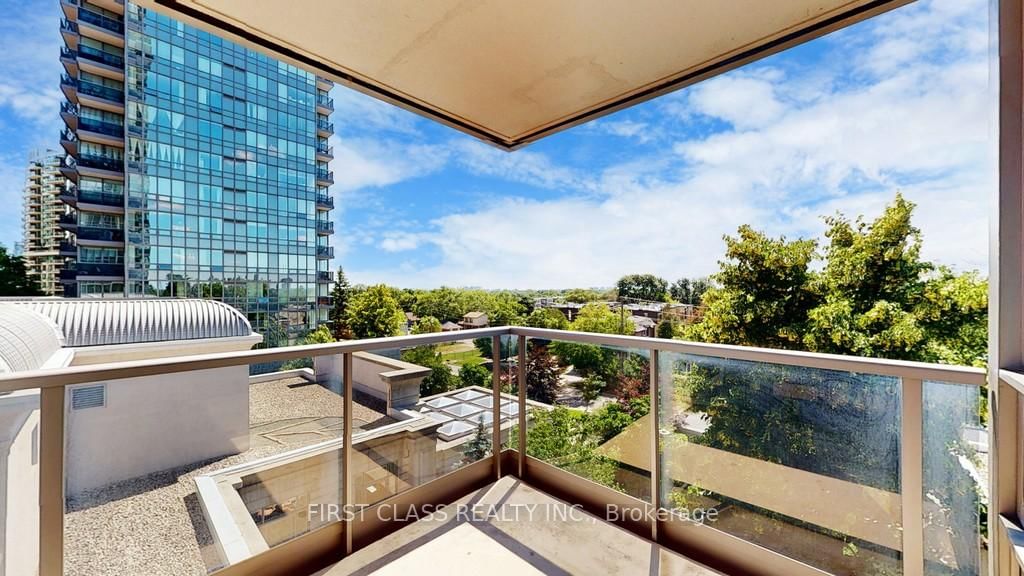 25 Greenview Ave, unit 527 for sale - image #28