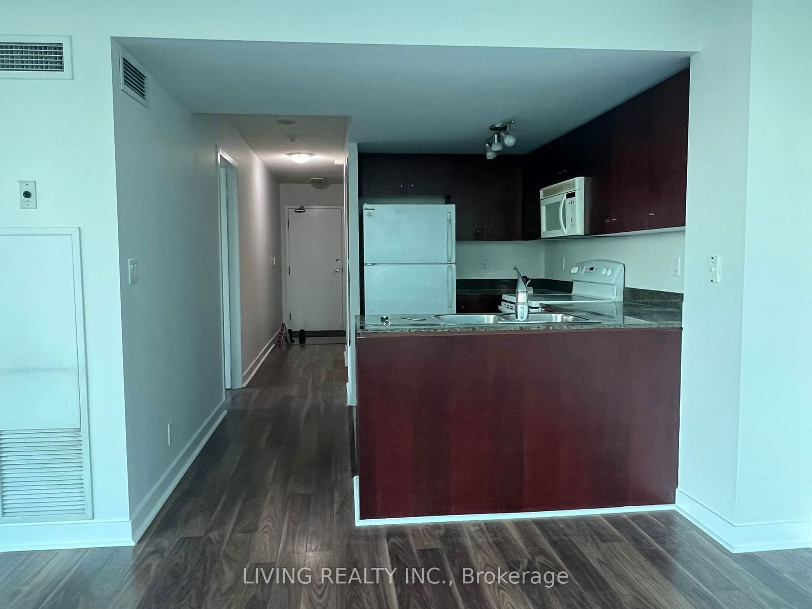 381 Front St W, unit 2502 for rent - image #8