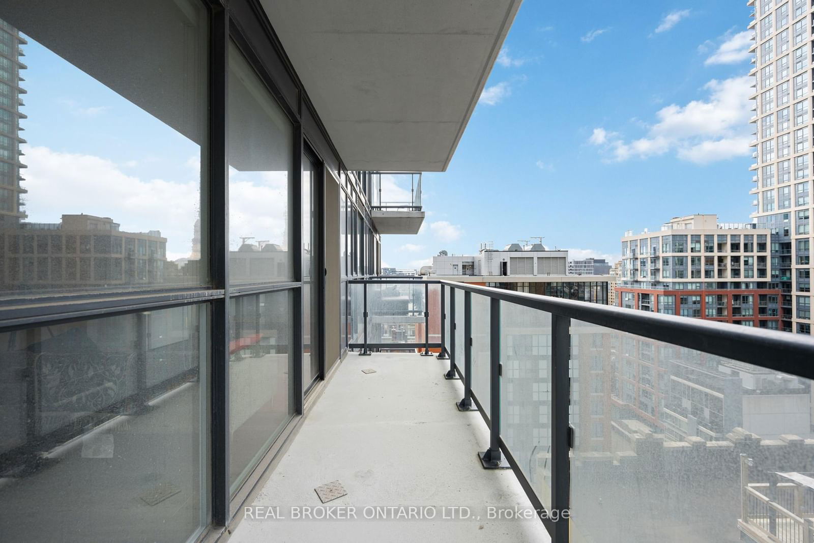 87 Peter St, unit 1607 for rent - image #19