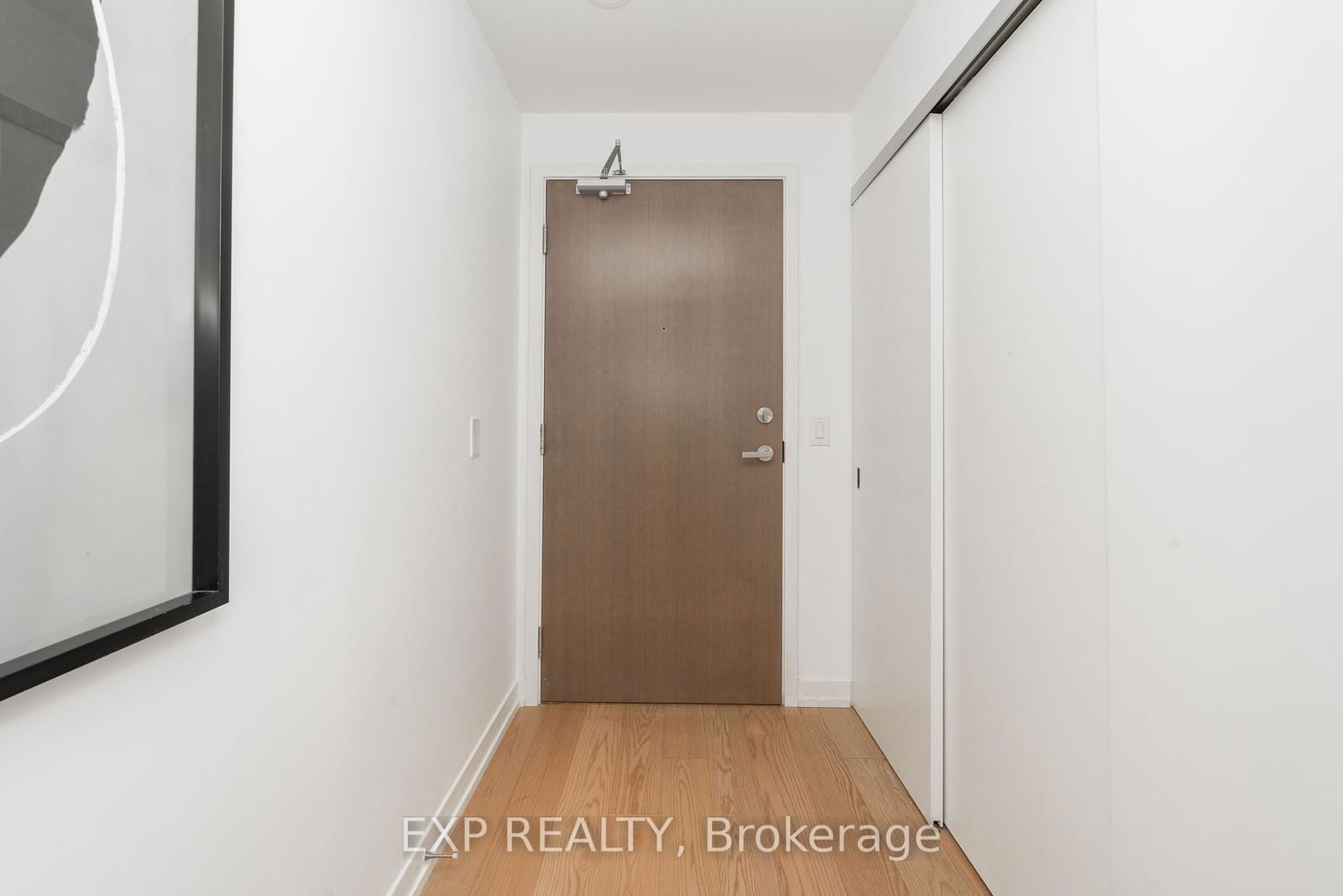 15 Lower Jarvis St, unit 813 for rent - image #3