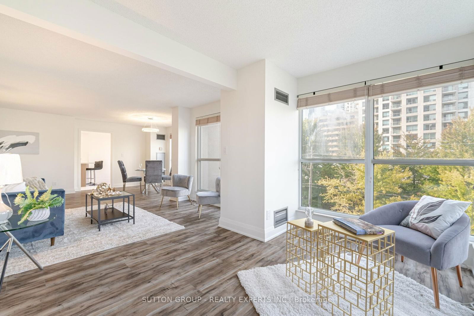 18 Hollywood Ave, unit 401 for sale - image #21