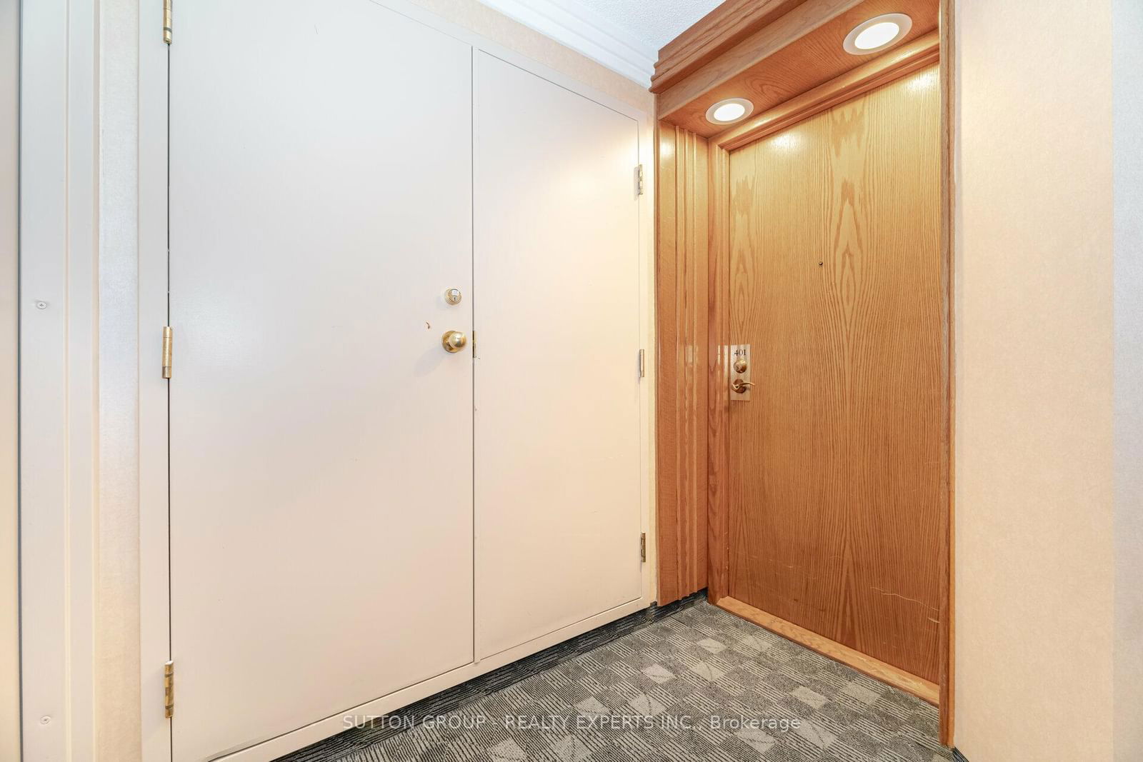 18 Hollywood Ave, unit 401 for sale - image #3