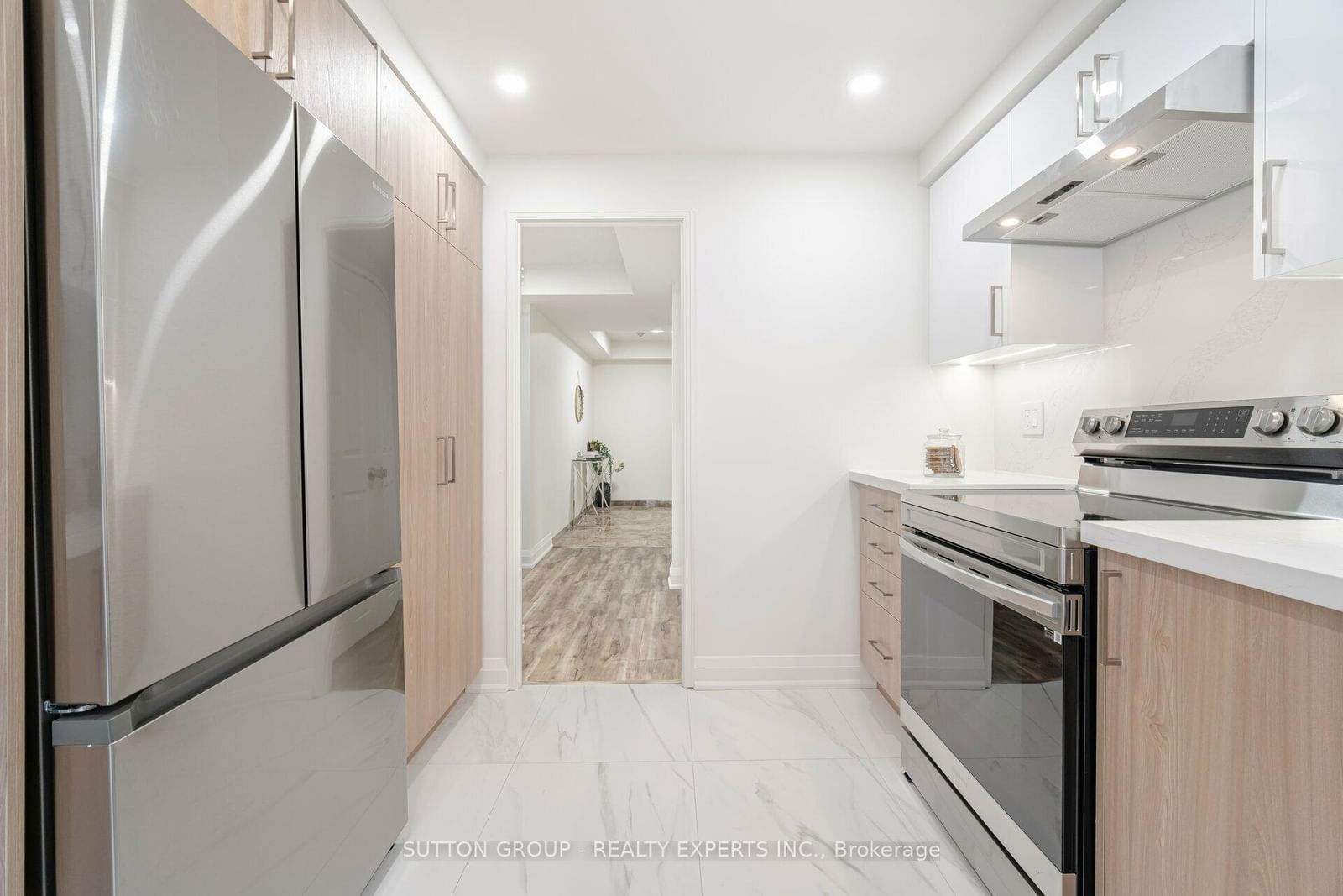 18 Hollywood Ave, unit 401 for sale - image #8