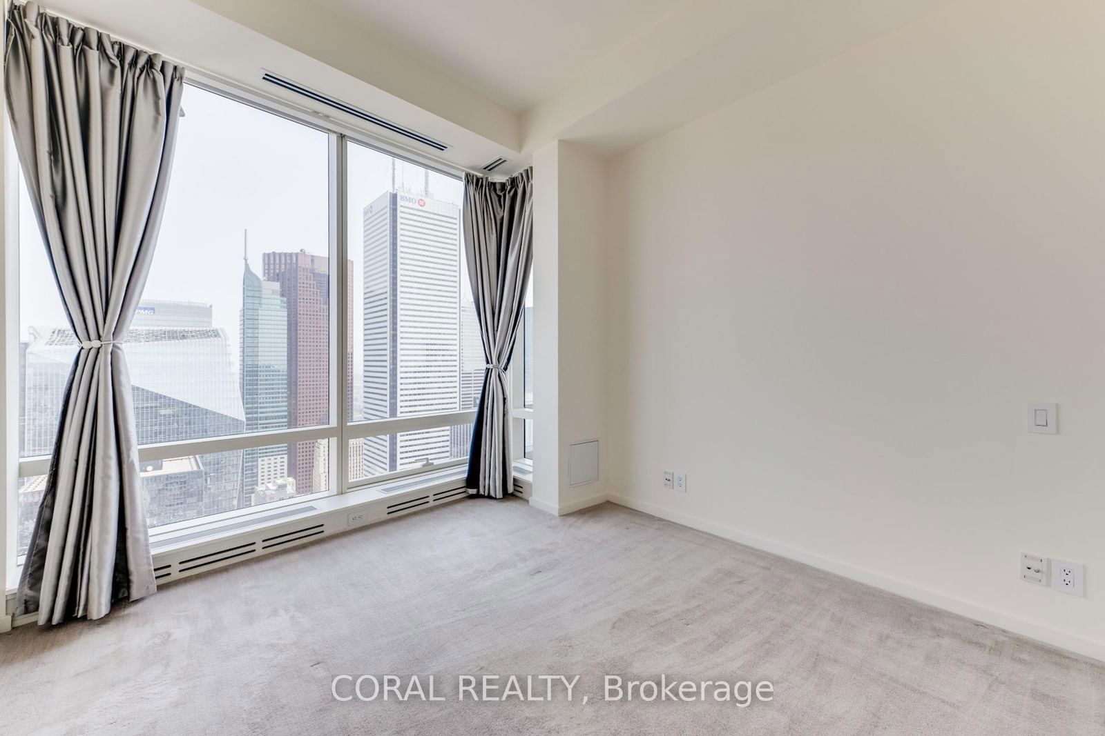 180 University Ave, unit 5605 for rent - image #6