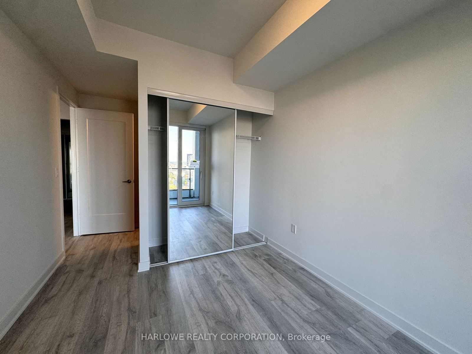 70 Princess St, unit 1611 E for rent - image #12