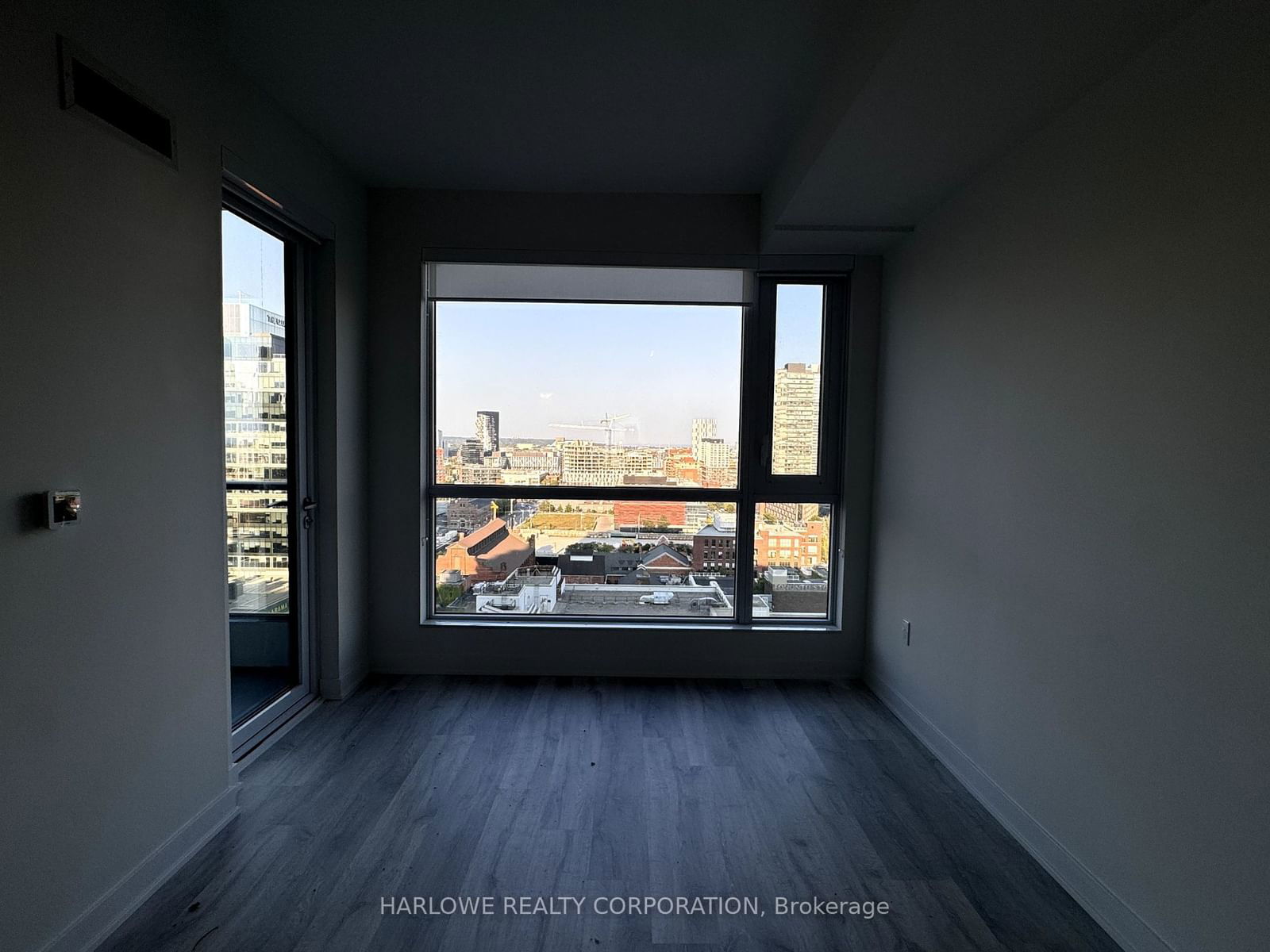 70 Princess St, unit 1611 E for rent