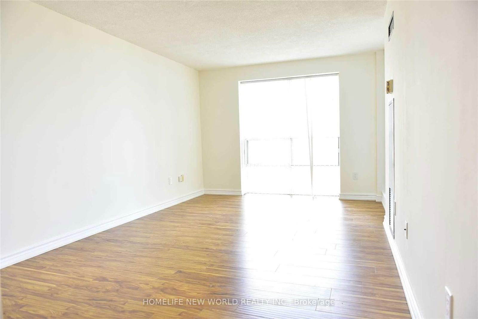 3 Pemberton Ave, unit 1406 for rent - image #4