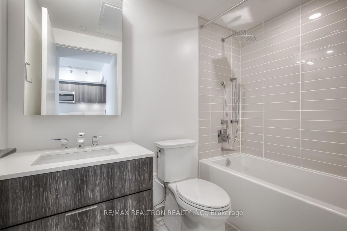 25 Richmond St E, unit #1504 for rent - image #18