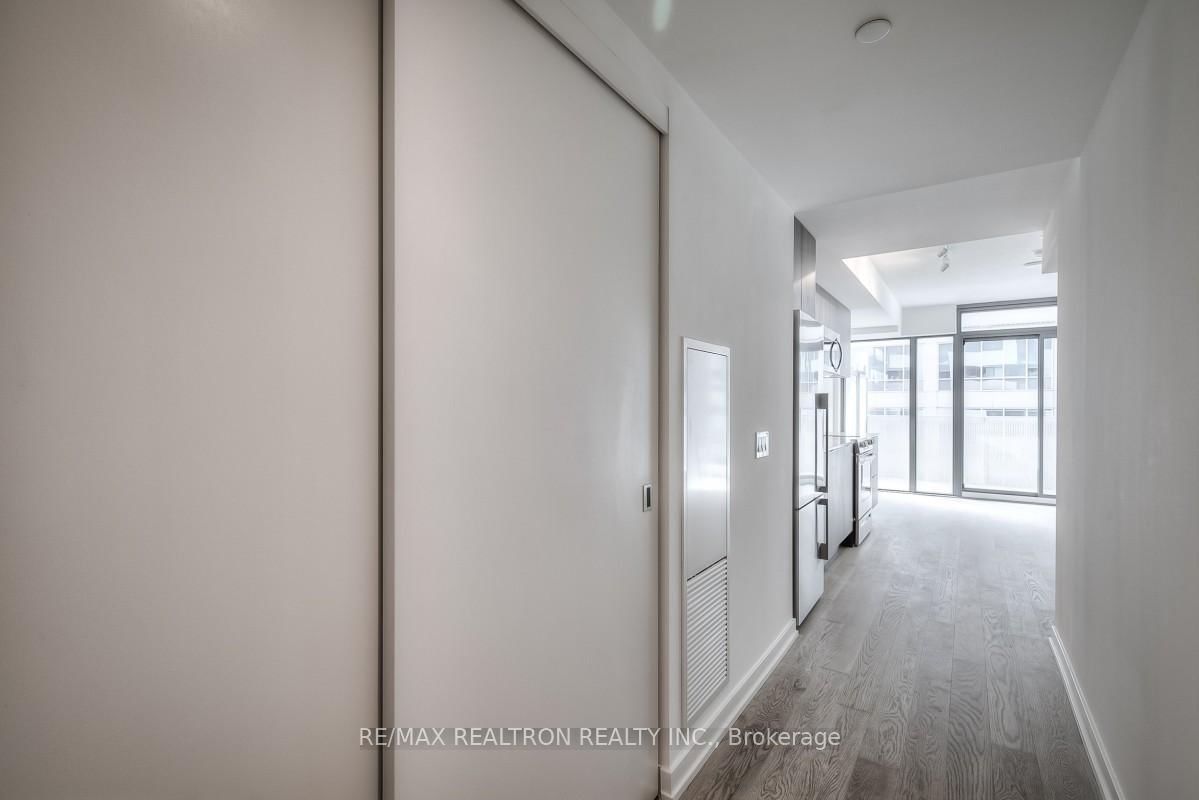 25 Richmond St E, unit #1504 for rent - image #2