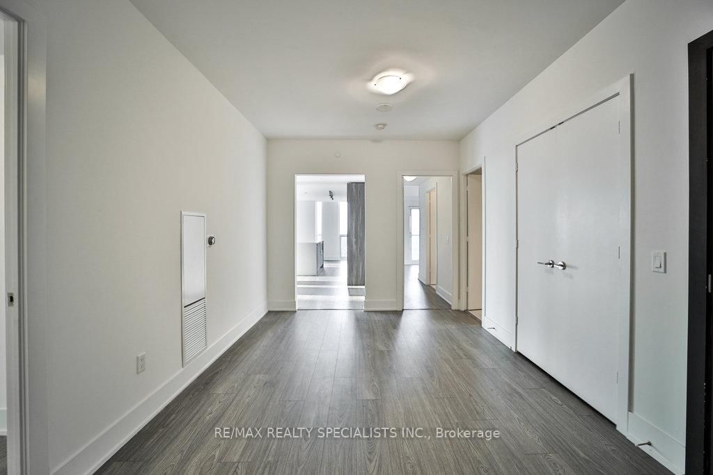 1 Yorkville Ave, unit 5102 for rent