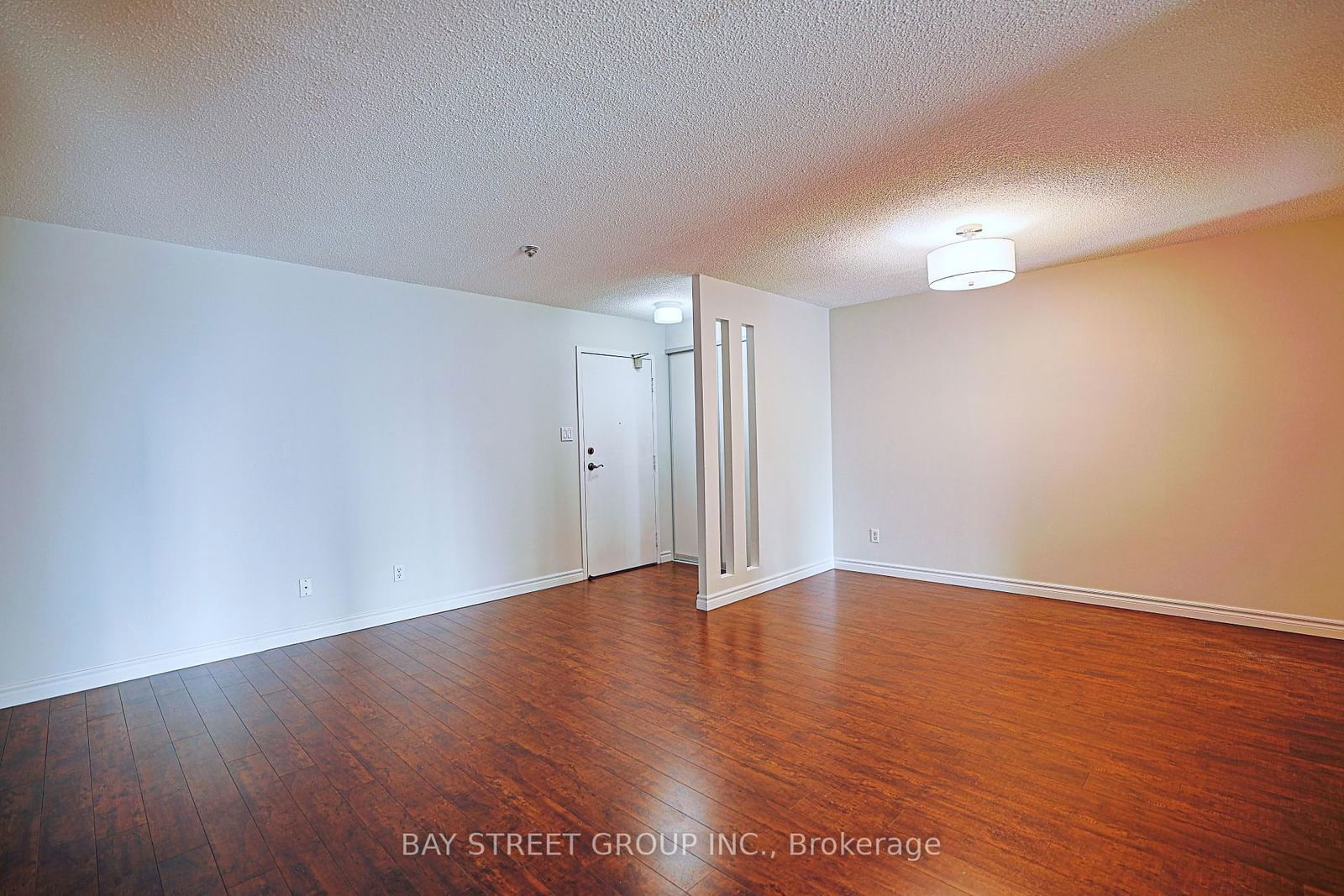 633 Bay St, unit 2710 for rent - image #18