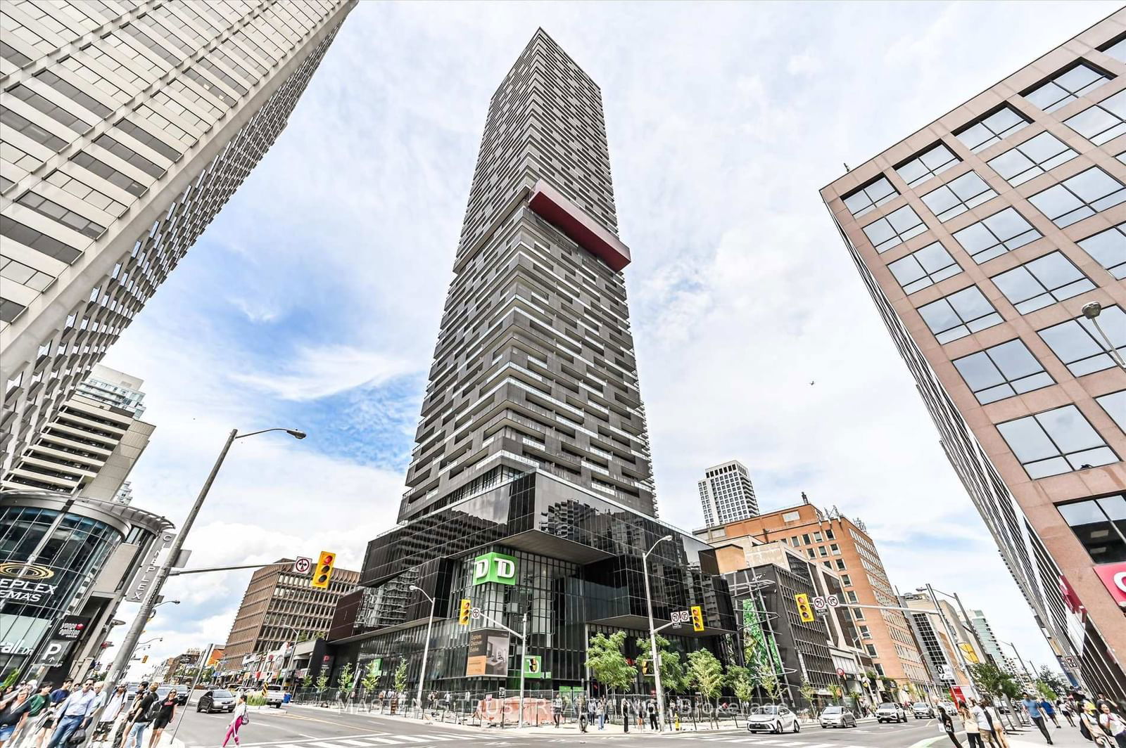 8 Eglinton Ave E, unit Ph 5801 for sale - image #1