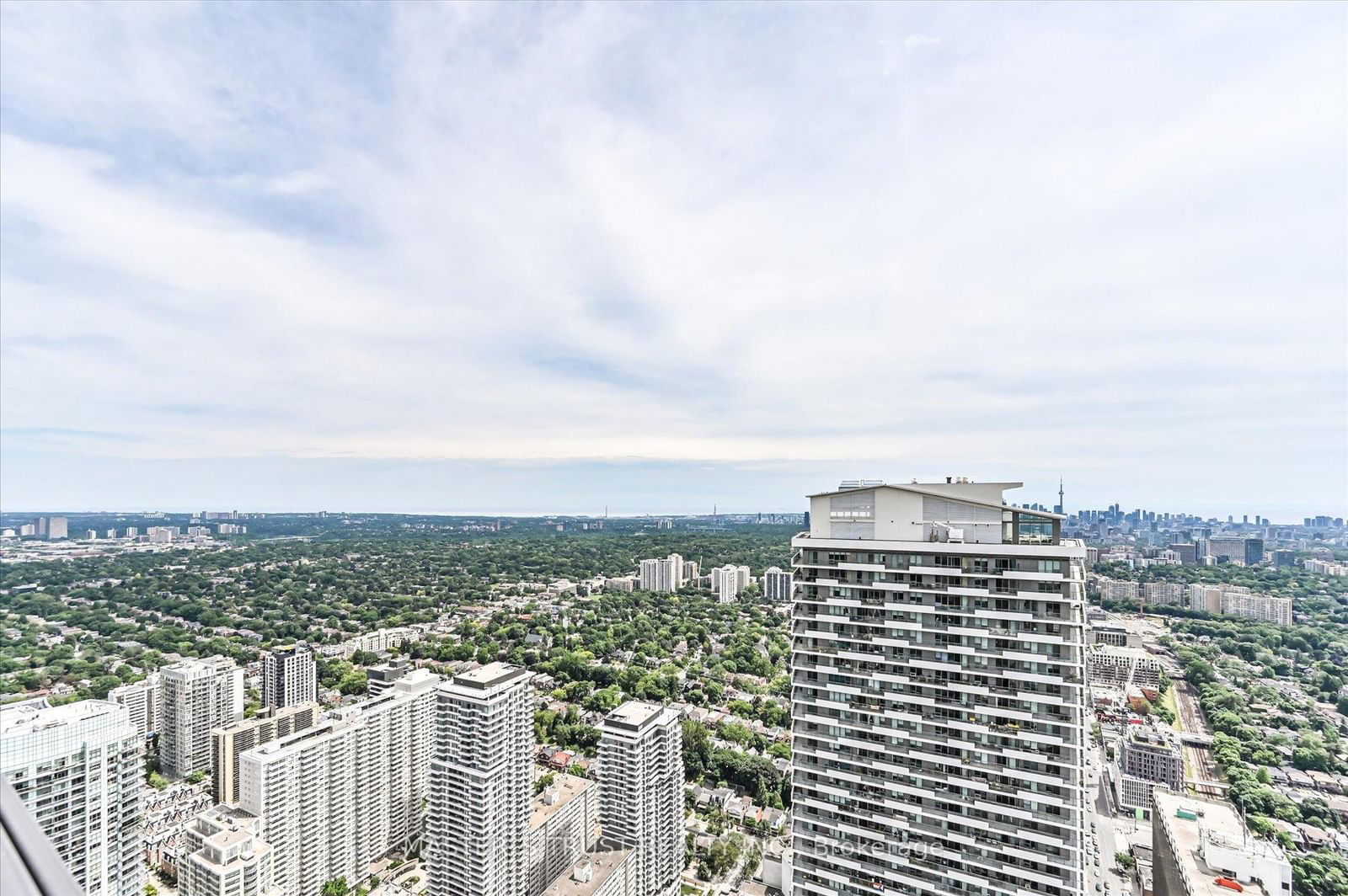 8 Eglinton Ave E, unit Ph 5801 for sale