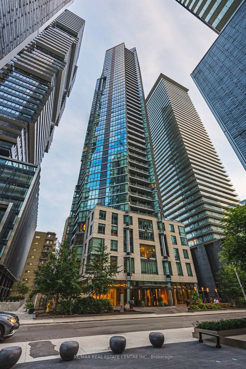 45 Charles St E, unit 605 for sale - image #1