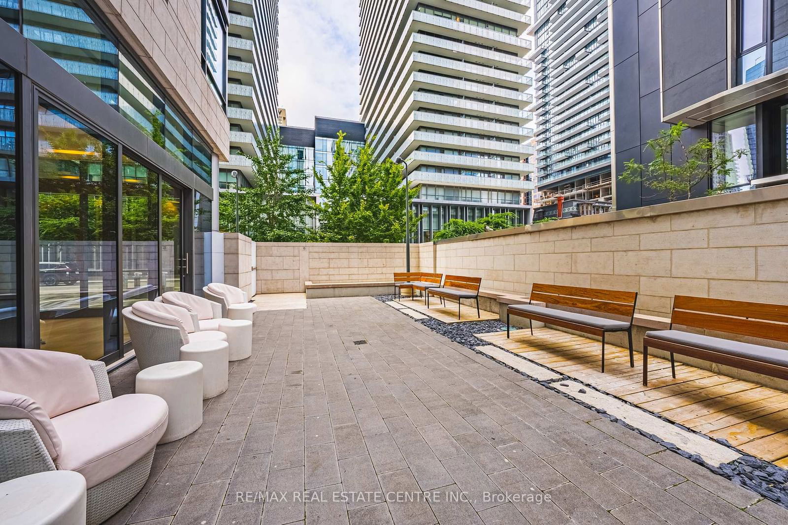 45 Charles St E, unit 605 for sale - image #39