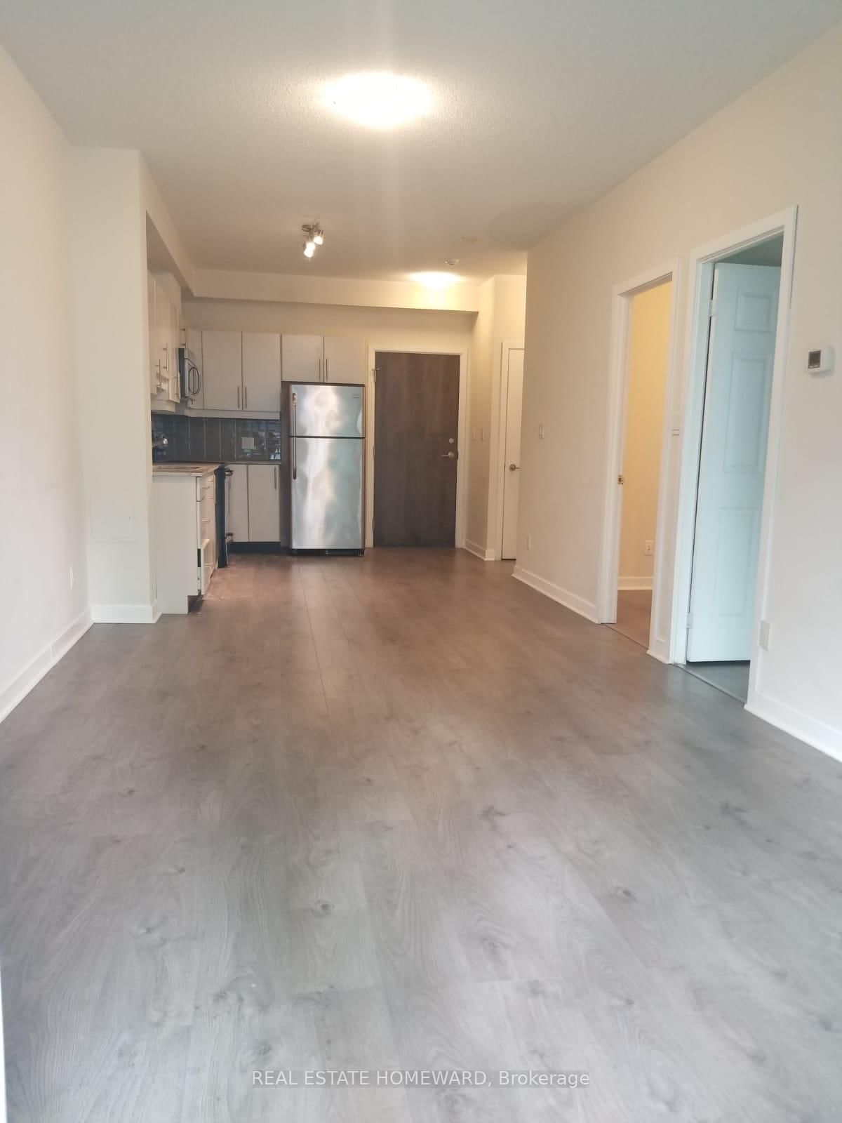 33 Bay St, unit 302 for rent