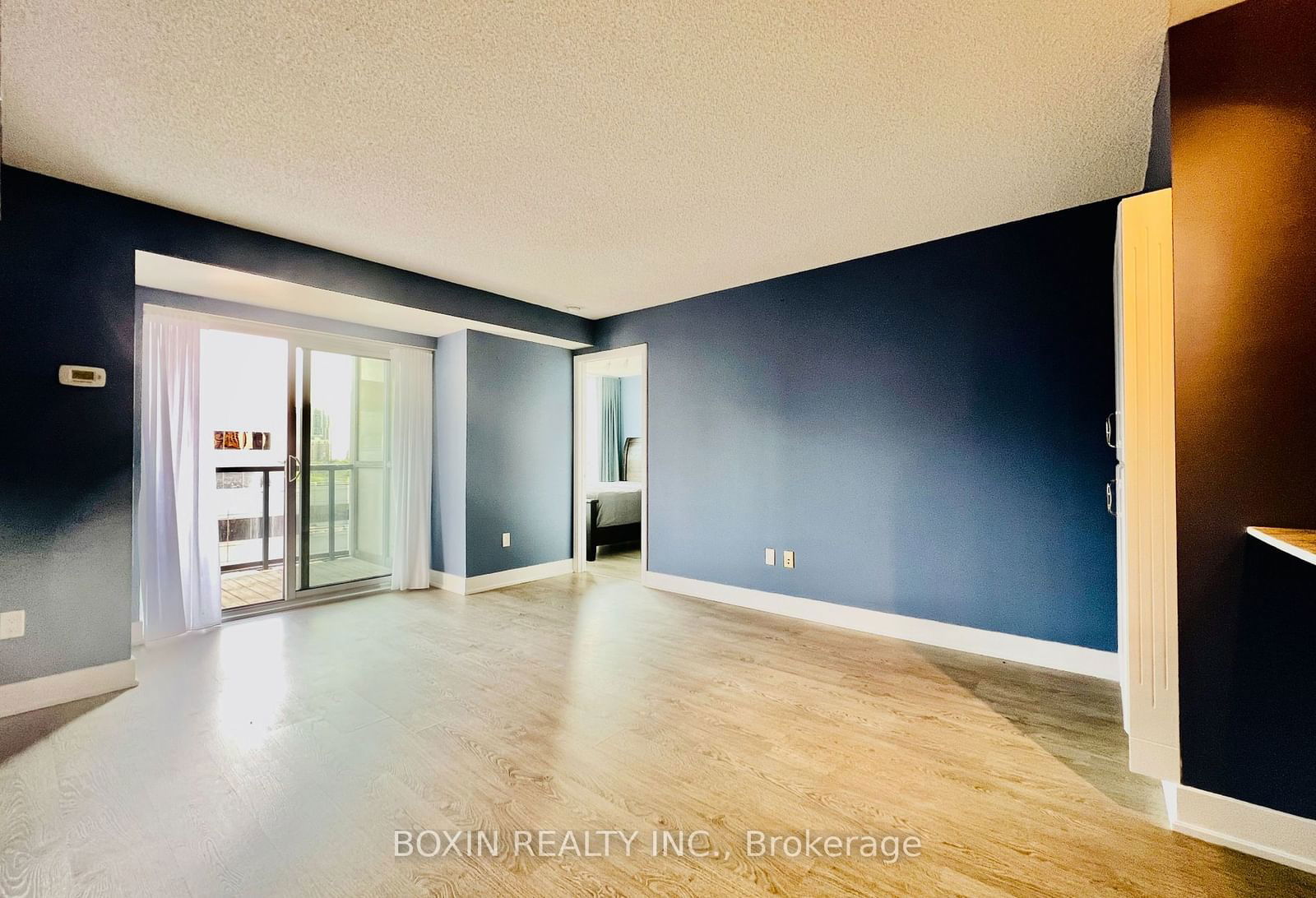 88 Sheppard Ave E, unit 804 for sale - image #6