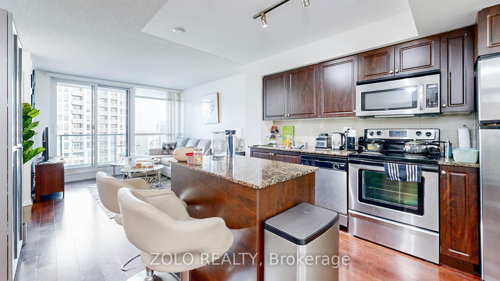 215 Fort york Blvd, unit 1301 for rent - image #9