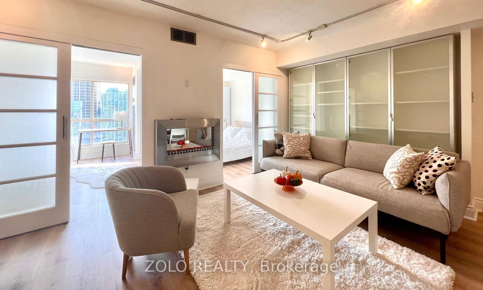 25 The Esplanade, unit 2621 for rent - image #10