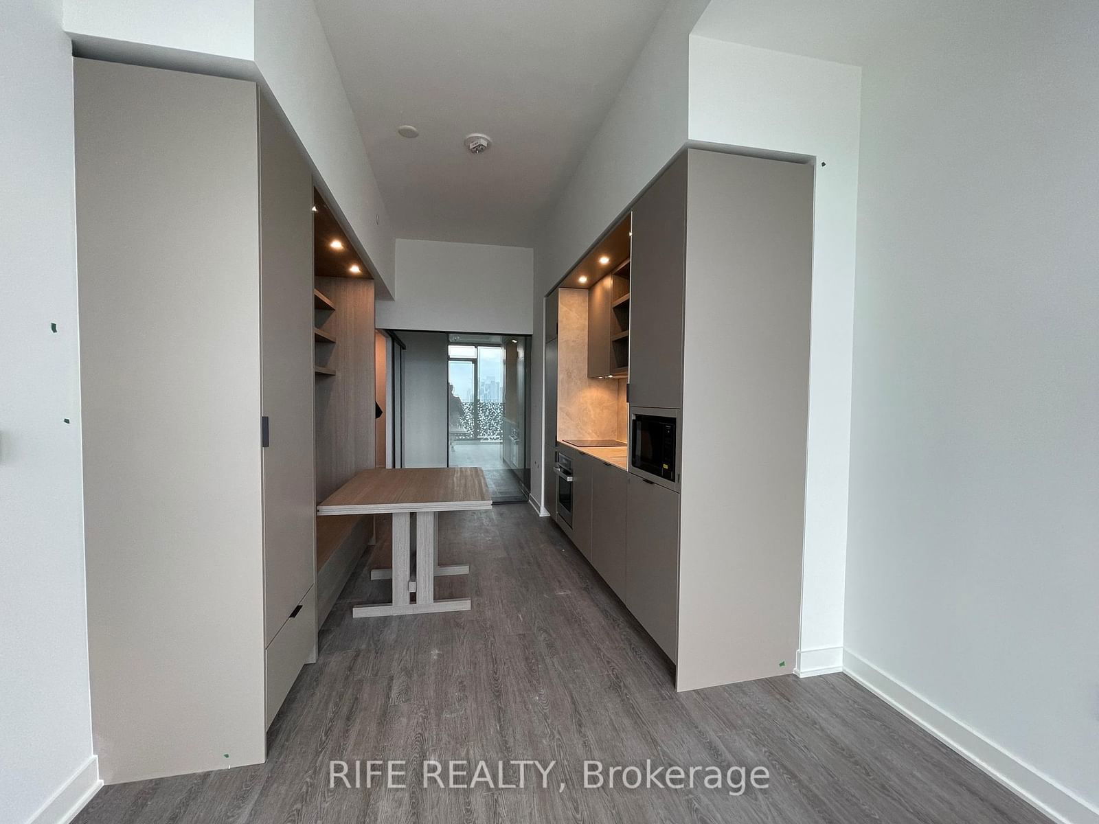 55 Charles St E, unit 3004 for rent - image #3