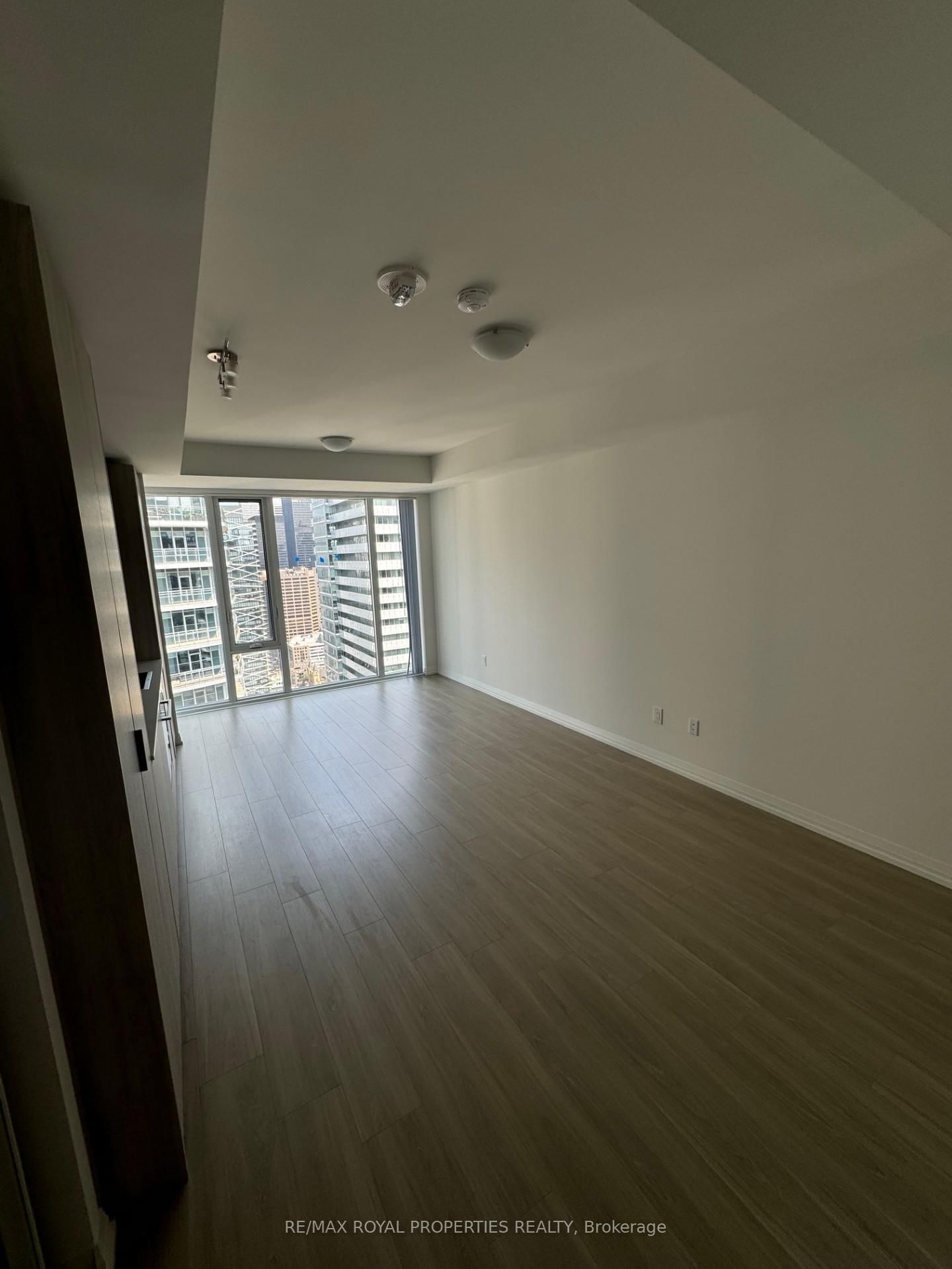 8 Widmer St, unit 4508 for rent - image #3