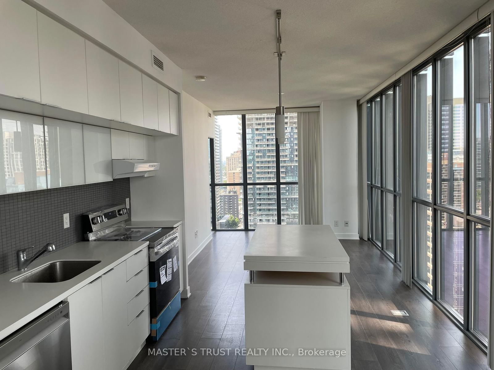 110 Charles St E, unit 2607 for sale - image #1