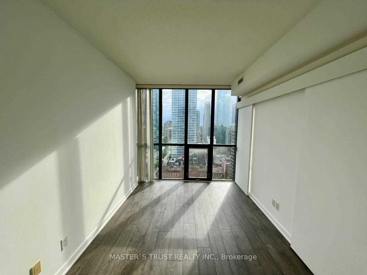 110 Charles St E, unit 2607 for sale - image #6