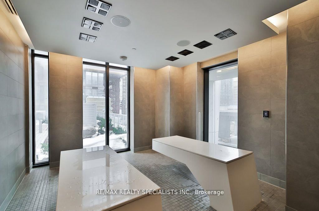 1 Yorkville Ave, unit 5102 for sale - image #38