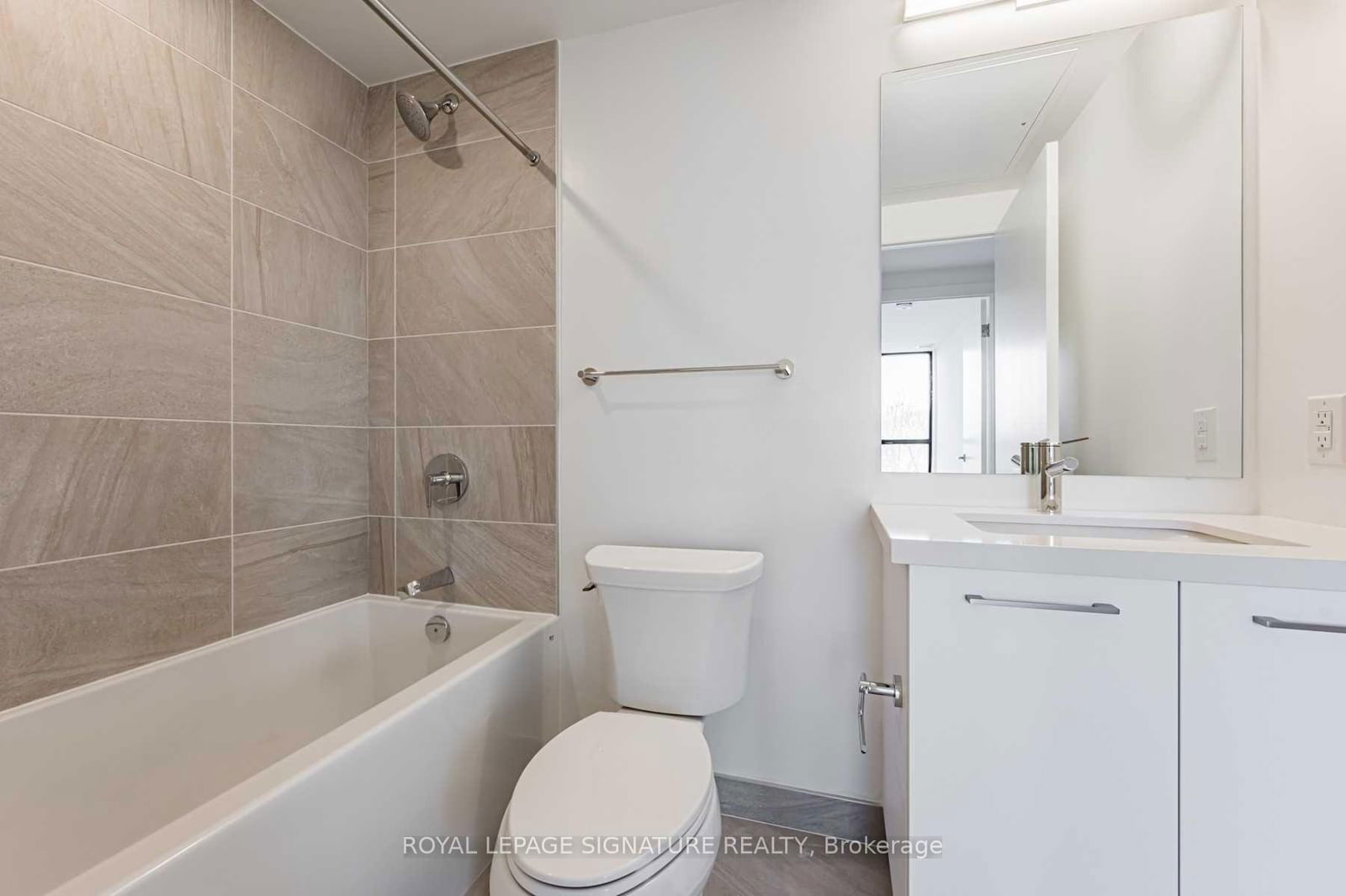 33 Frederick Todd Way, unit 423 for rent - image #17